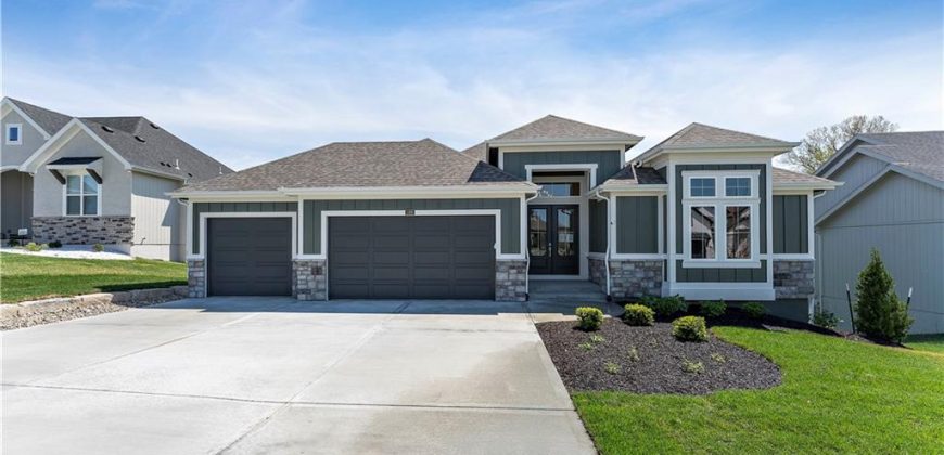 Homes for Sale in Kansas City, MO 64155 | 1305 NW 106th Terrace