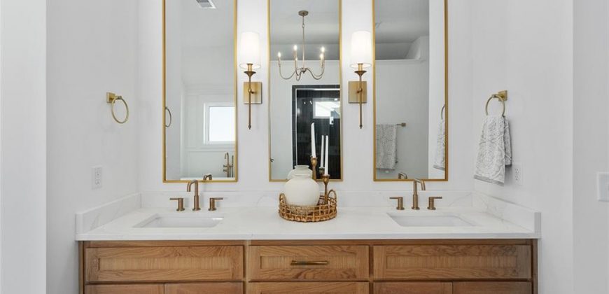 Homes for Sale in Parkville, MO 64152 | 13644  Prairie Creek Place