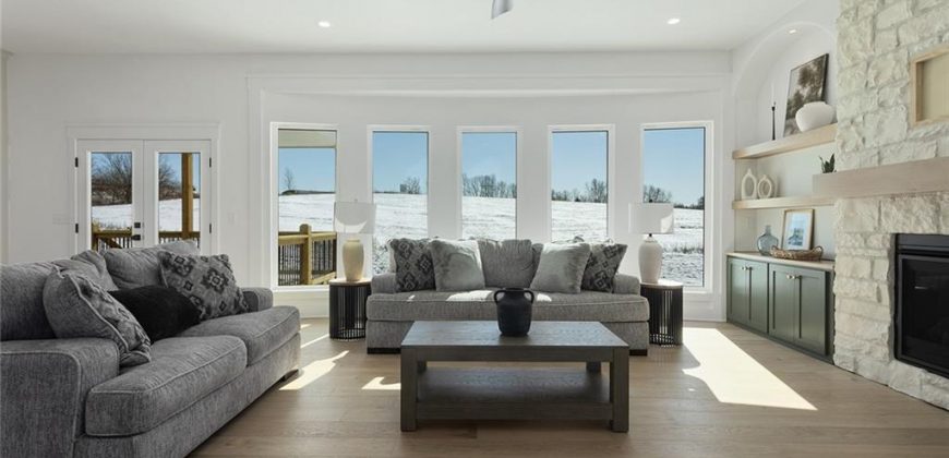 Homes for Sale in Parkville, MO 64152 | 13644  Prairie Creek Place