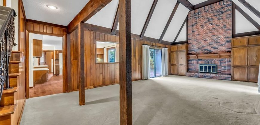 Homes for Sale in Liberty, MO 64068 | 907 N Forest Lane