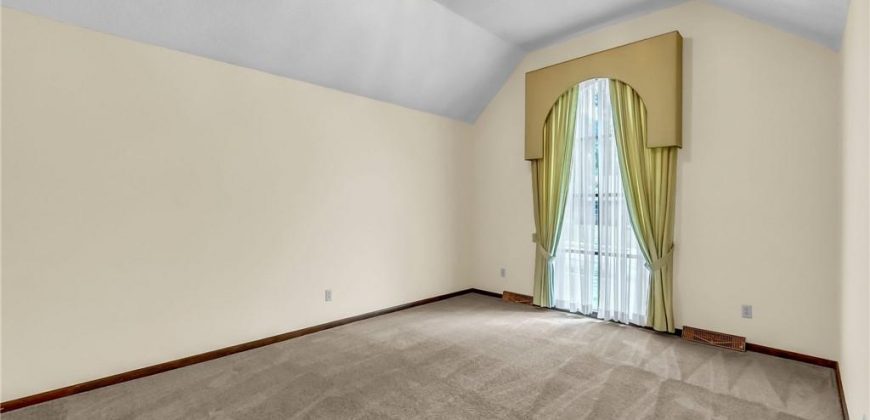 Homes for Sale in Liberty, MO 64068 | 907 N Forest Lane