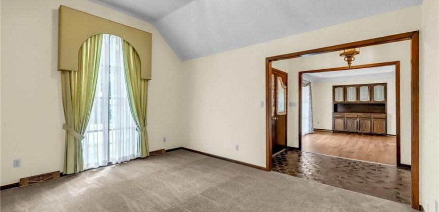 Homes for Sale in Liberty, MO 64068 | 907 N Forest Lane