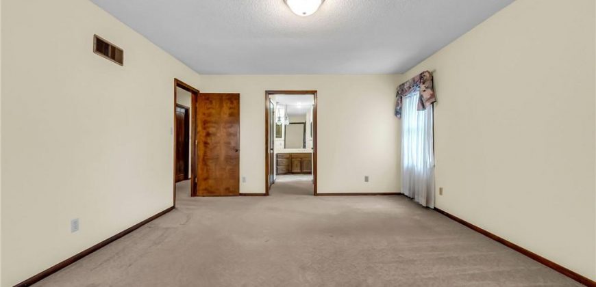 Homes for Sale in Liberty, MO 64068 | 907 N Forest Lane