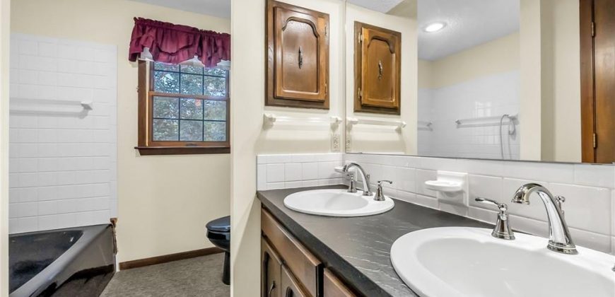 Homes for Sale in Liberty, MO 64068 | 907 N Forest Lane