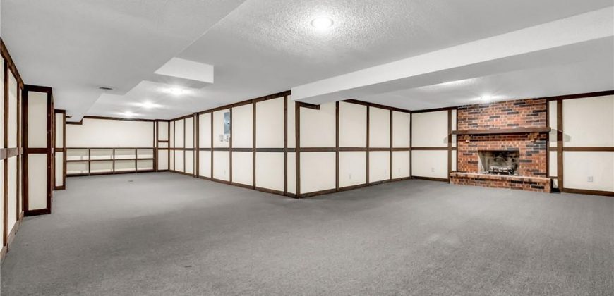 Homes for Sale in Liberty, MO 64068 | 907 N Forest Lane