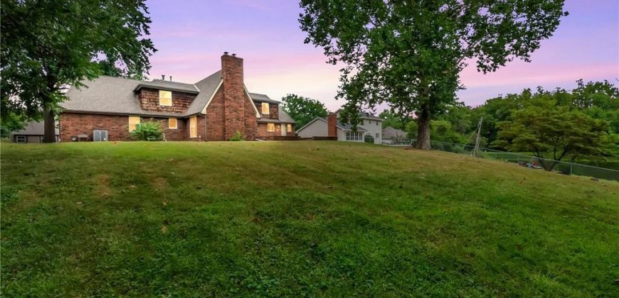 Homes for Sale in Liberty, MO 64068 | 907 N Forest Lane