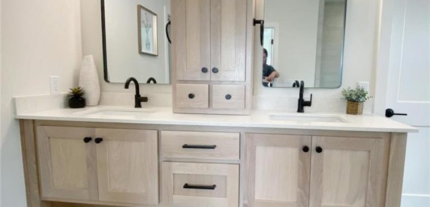 Homes for Sale in Parkville, MO 64152 | 5888 NW Black Oak Court