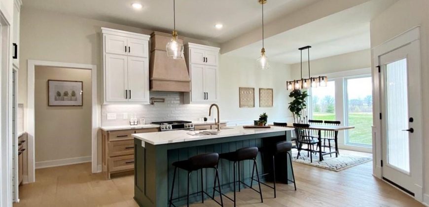 Homes for Sale in Parkville, MO 64152 | 5888 NW Black Oak Court