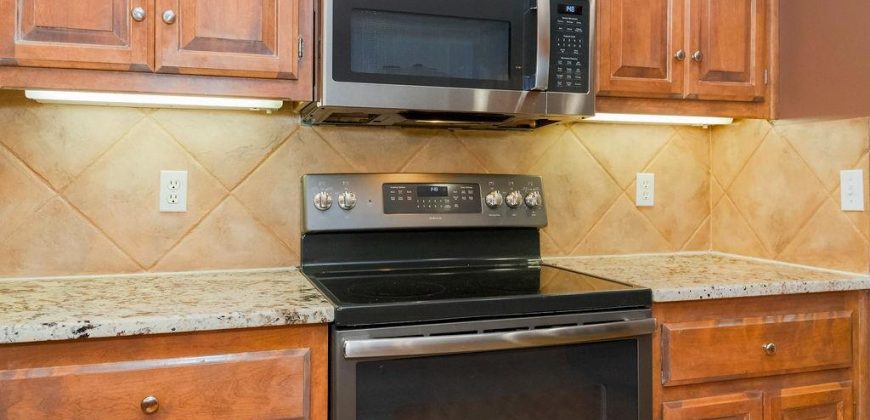 Homes for Sale in Kansas City, MO 64157 | 9008 N Hunter Avenue