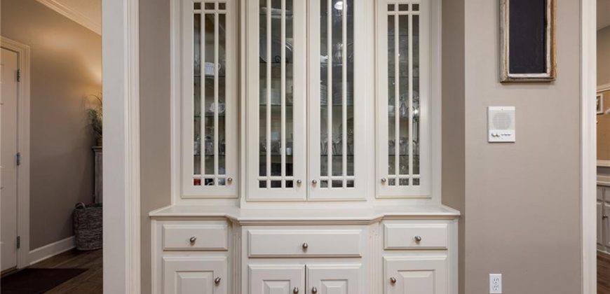 Homes for Sale in Liberty, MO 64068 | 2116  Winding Woods Drive