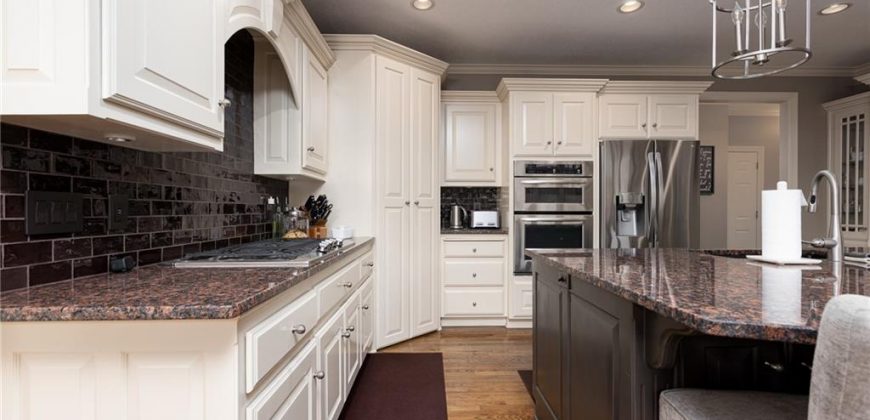 Homes for Sale in Liberty, MO 64068 | 2116  Winding Woods Drive