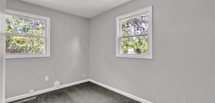 Homes for Sale in Gladstone, MO 64118 | 810 NE 62ND Street