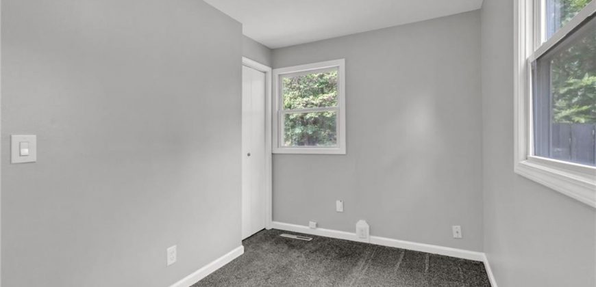 Homes for Sale in Gladstone, MO 64118 | 810 NE 62ND Street