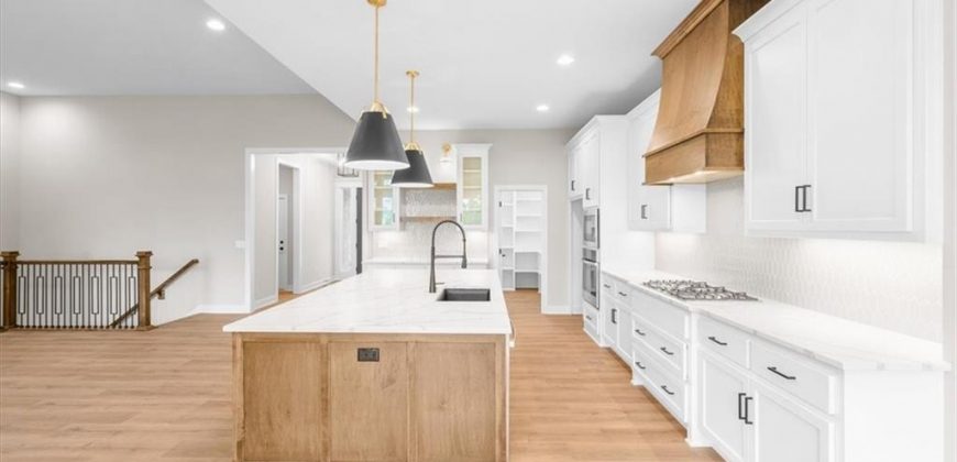 Homes for Sale in Riverside, MO 64150 | 5110 NW Montebella Drive