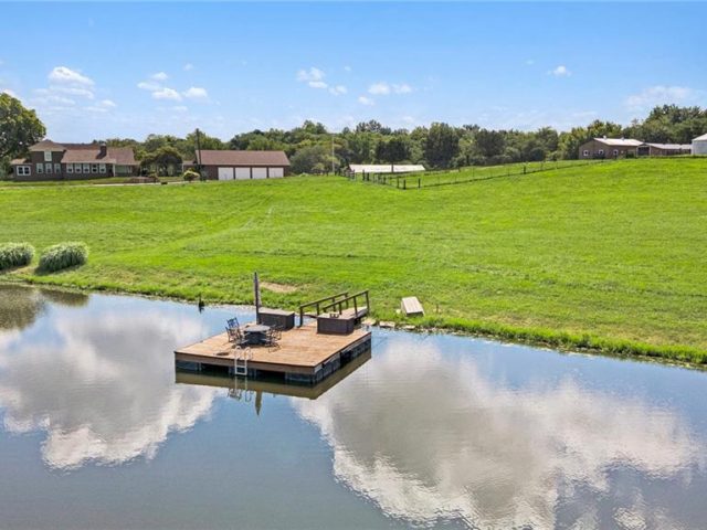 Homes for Sale in Smithville, MO 64089 | 16695  B Highway