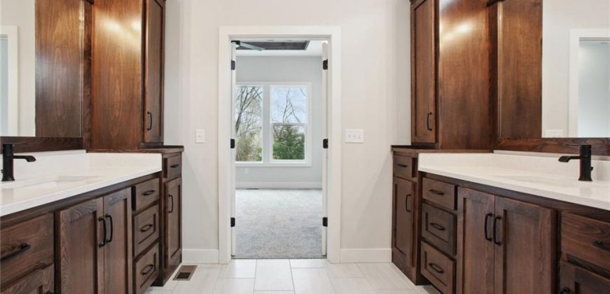 Homes for Sale in Riverside, MO 64150 | 4825 NW Martin Street