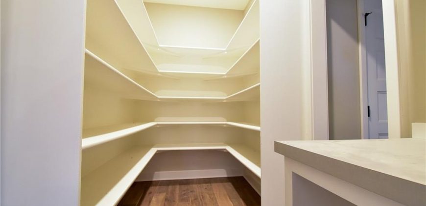 Homes for Sale in Parkville, MO 64152 | 13459  Terrace Park Drive