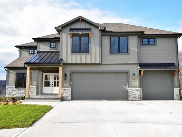 Homes for Sale in Parkville, MO 64152 | 13459  Terrace Park Drive