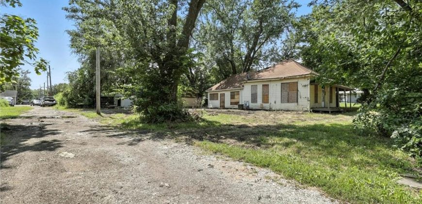 Homes for Sale in Holt, MO 64048 | 175 W 3rd Street