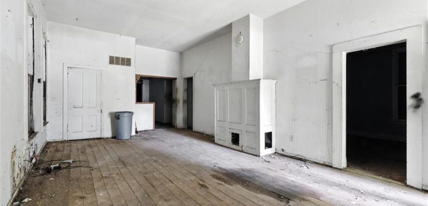 Homes for Sale in Holt, MO 64048 | 175 W 3rd Street