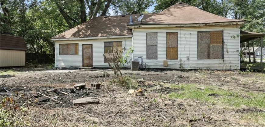 Homes for Sale in Holt, MO 64048 | 175 W 3rd Street