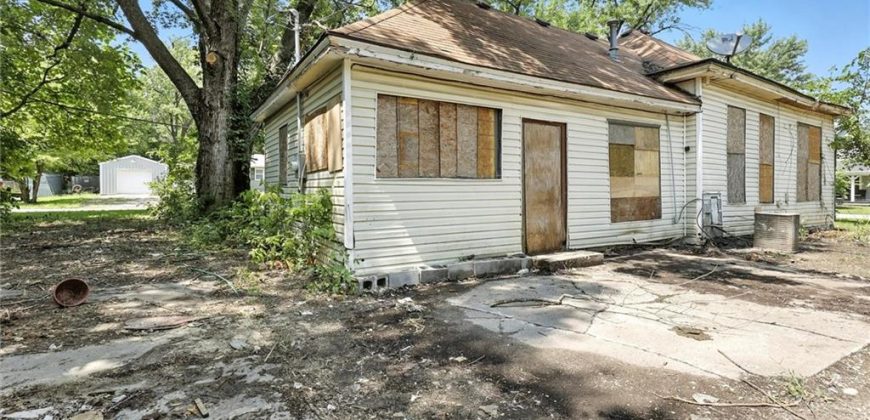 Homes for Sale in Holt, MO 64048 | 175 W 3rd Street