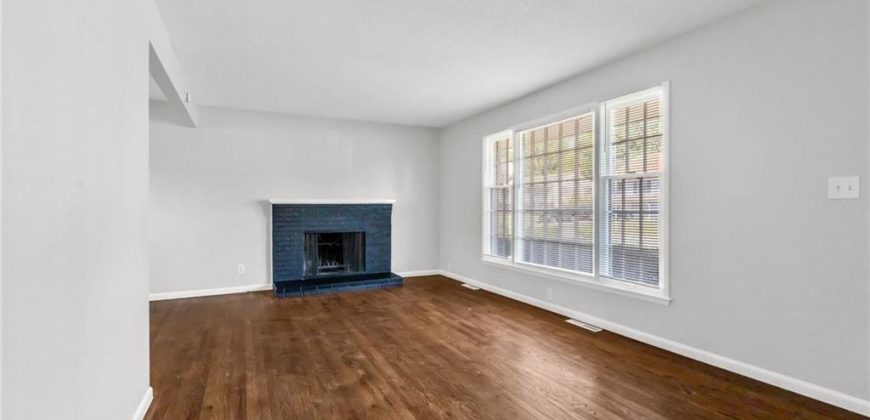 Homes for Sale in Kansas City, MO 64116 | 3300 N Chippewa Drive