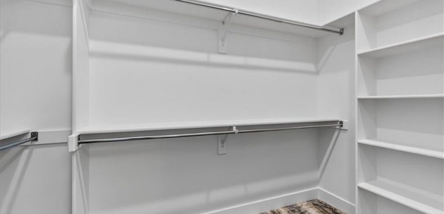 Homes for Sale in Parkville, MO 64152 | 8170  Westlake Drive