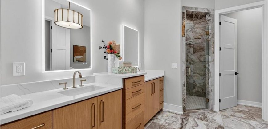 Homes for Sale in Parkville, MO 64152 | 8170  Westlake Drive