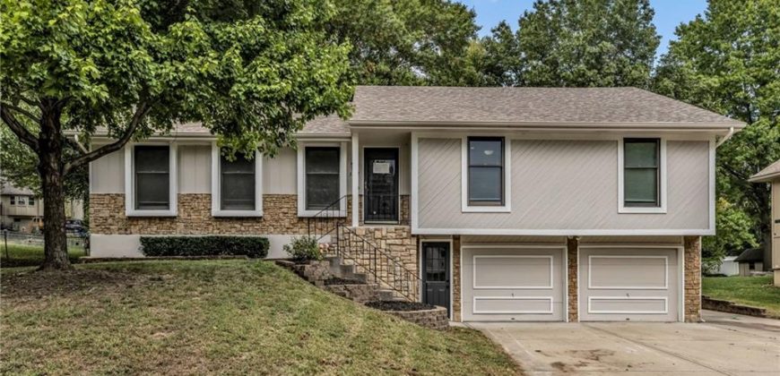 Homes for Sale in Gladstone, MO 64119 | 3712 NE 77th Street