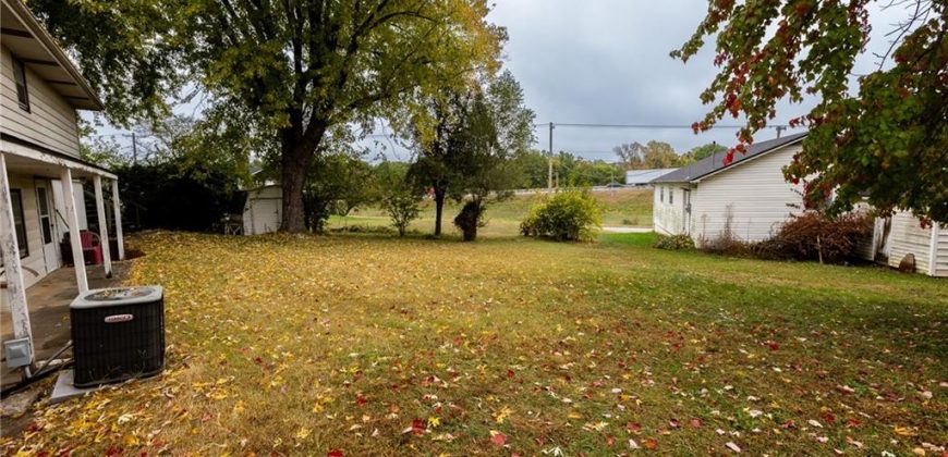 Homes for Sale in Kansas City, MO 64119 | 483 NE Meadowbrook Road