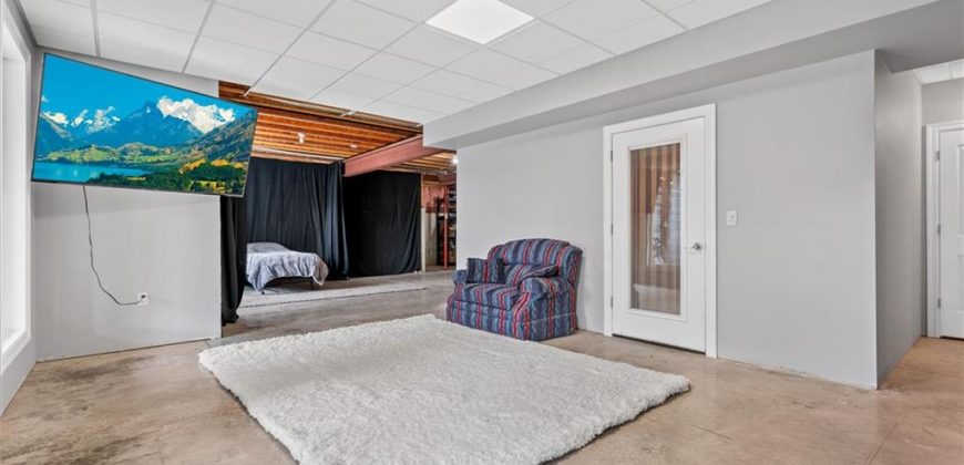 Homes for Sale in Smithville, MO 64089 | 607  Indian Trail Court