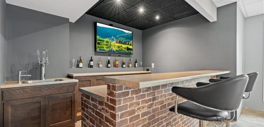 Homes for Sale in Smithville, MO 64089 | 607  Indian Trail Court