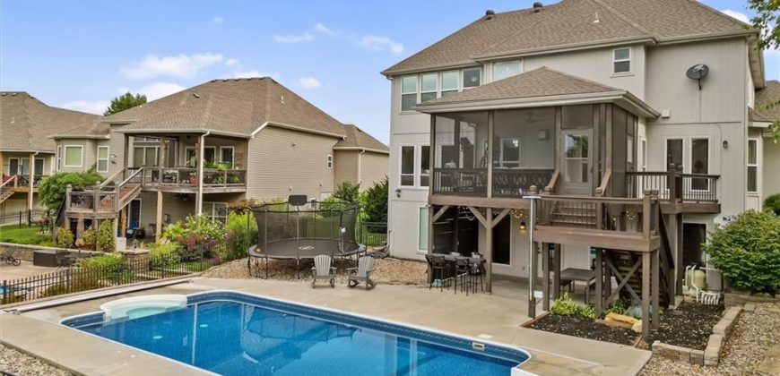 Homes for Sale in Smithville, MO 64089 | 607  Indian Trail Court