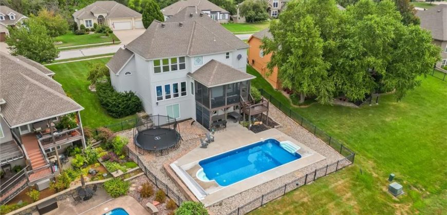 Homes for Sale in Smithville, MO 64089 | 607  Indian Trail Court