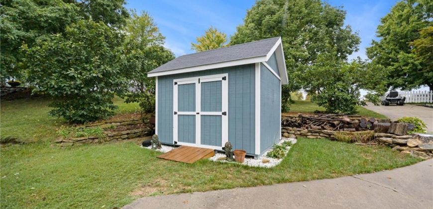 Homes for Sale in Parkville, MO 64152 | 12020 N Windbrook Court