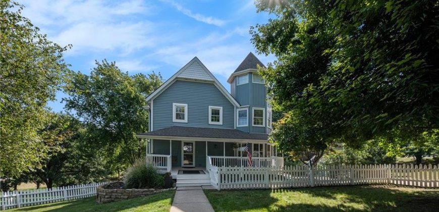 Homes for Sale in Parkville, MO 64152 | 12020 N Windbrook Court