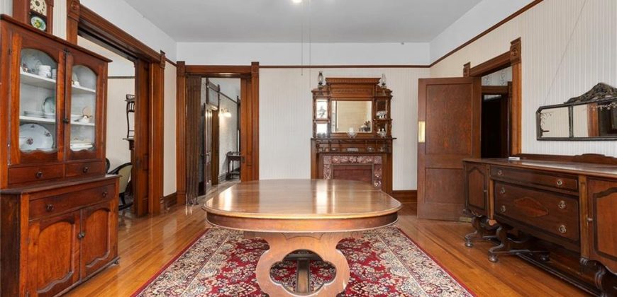 Homes for Sale in Liberty, MO 64068 | 471 E Kansas Street