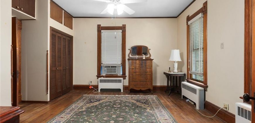 Homes for Sale in Liberty, MO 64068 | 471 E Kansas Street