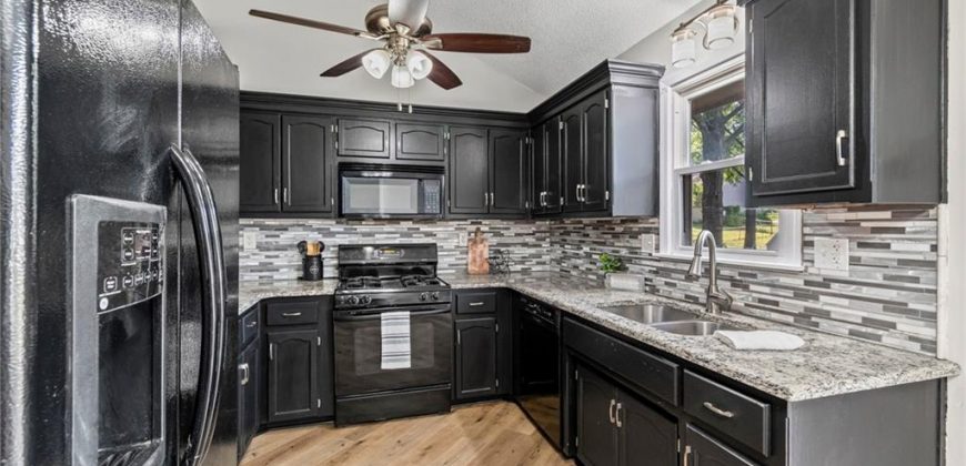 Homes for Sale in Liberty, MO 64068 | 507  Vivian Street