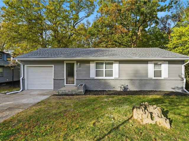 Homes for Sale in Kansas City, MO 64117 | 3212 NE Walnut Road