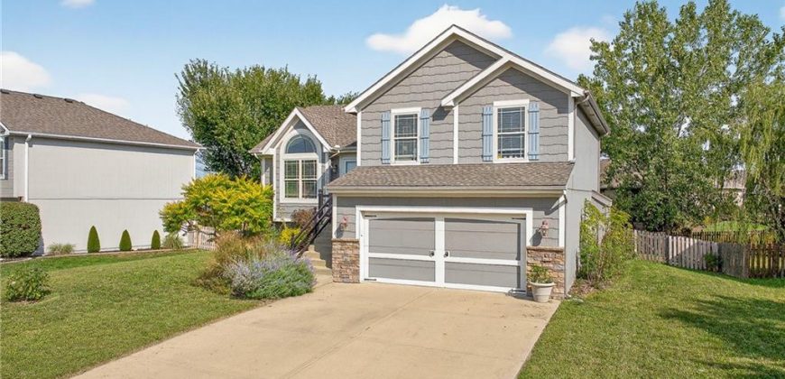 Homes for Sale in Kansas City, MO 64156 | 7020 NE 113th Terrace