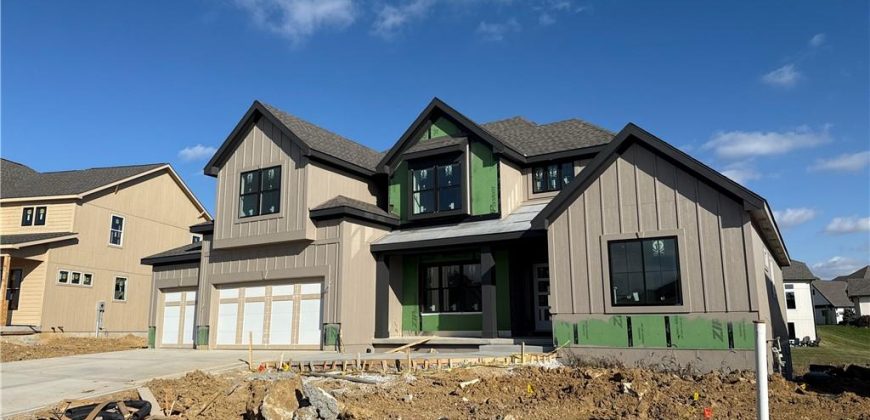 Homes for Sale in Parkville, MO 64152 | 13508  Terrace Park Drive