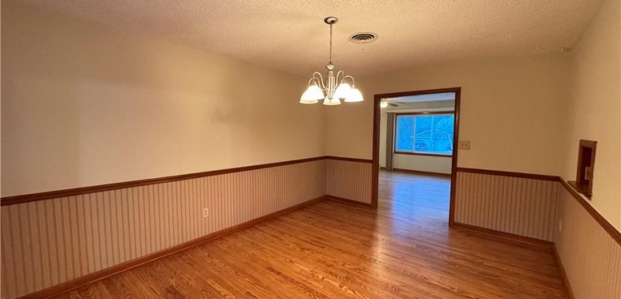 Homes for Sale in Liberty, MO 64068 | 506 W Mississippi Street