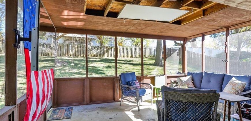 Homes for Sale in Kansas City, MO 64152 | 6811 NW Pleasant View Drive