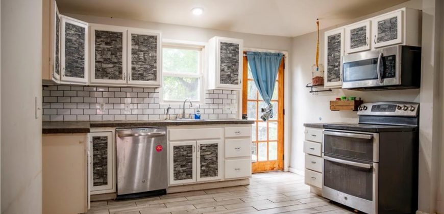 Homes for Sale in Excelsior Springs, MO 64024 | 607  Old Orchard Avenue