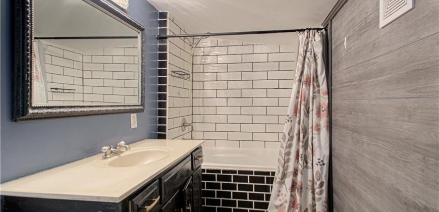 Homes for Sale in Missouri City, MO 64072 | 611  Main Street