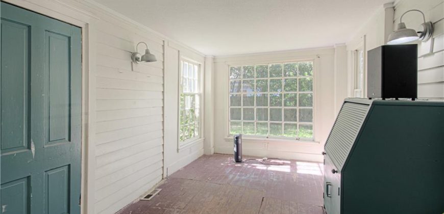 Homes for Sale in Missouri City, MO 64072 | 611  Main Street