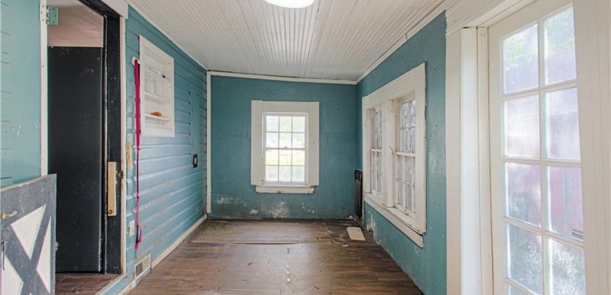 Homes for Sale in Missouri City, MO 64072 | 611  Main Street