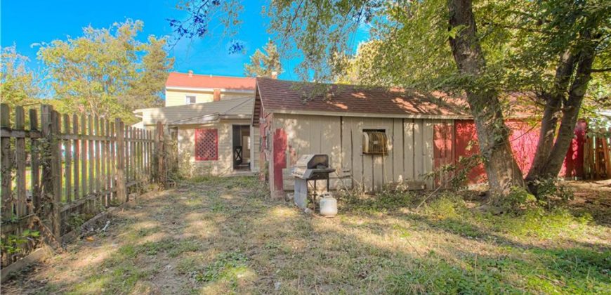 Homes for Sale in Missouri City, MO 64072 | 611  Main Street